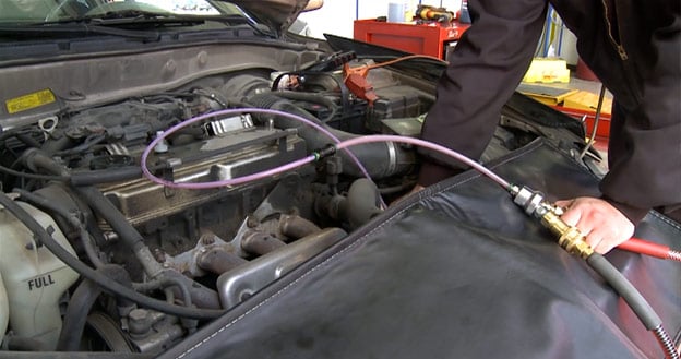 How to Check and Replace Transmission Fluid - Valvoline™ Global 